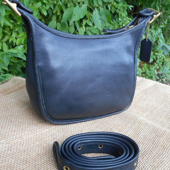 Vintage Coach Janice Legacy 9950, from 1996,  in Black. - Picture 2 of 8